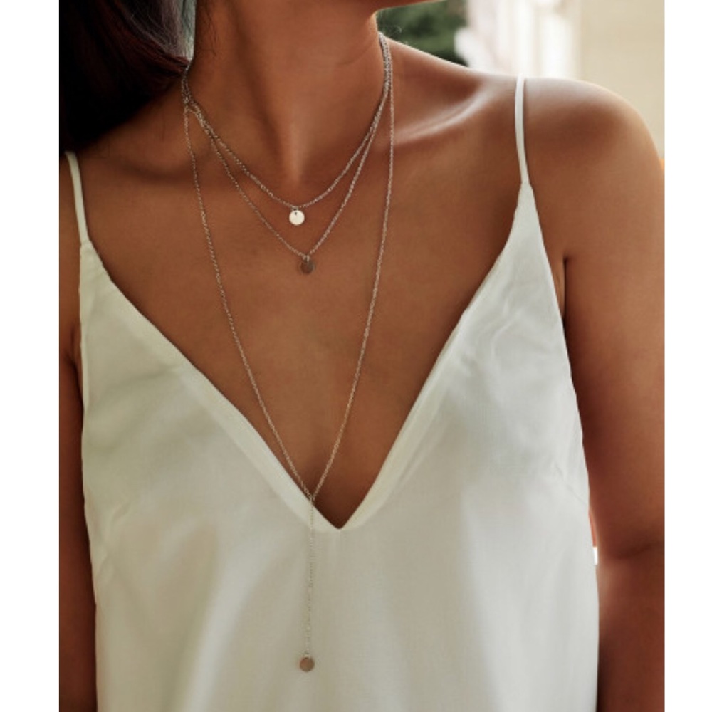 Delicate three layer round pendant necklace set - Picture 3 of 4